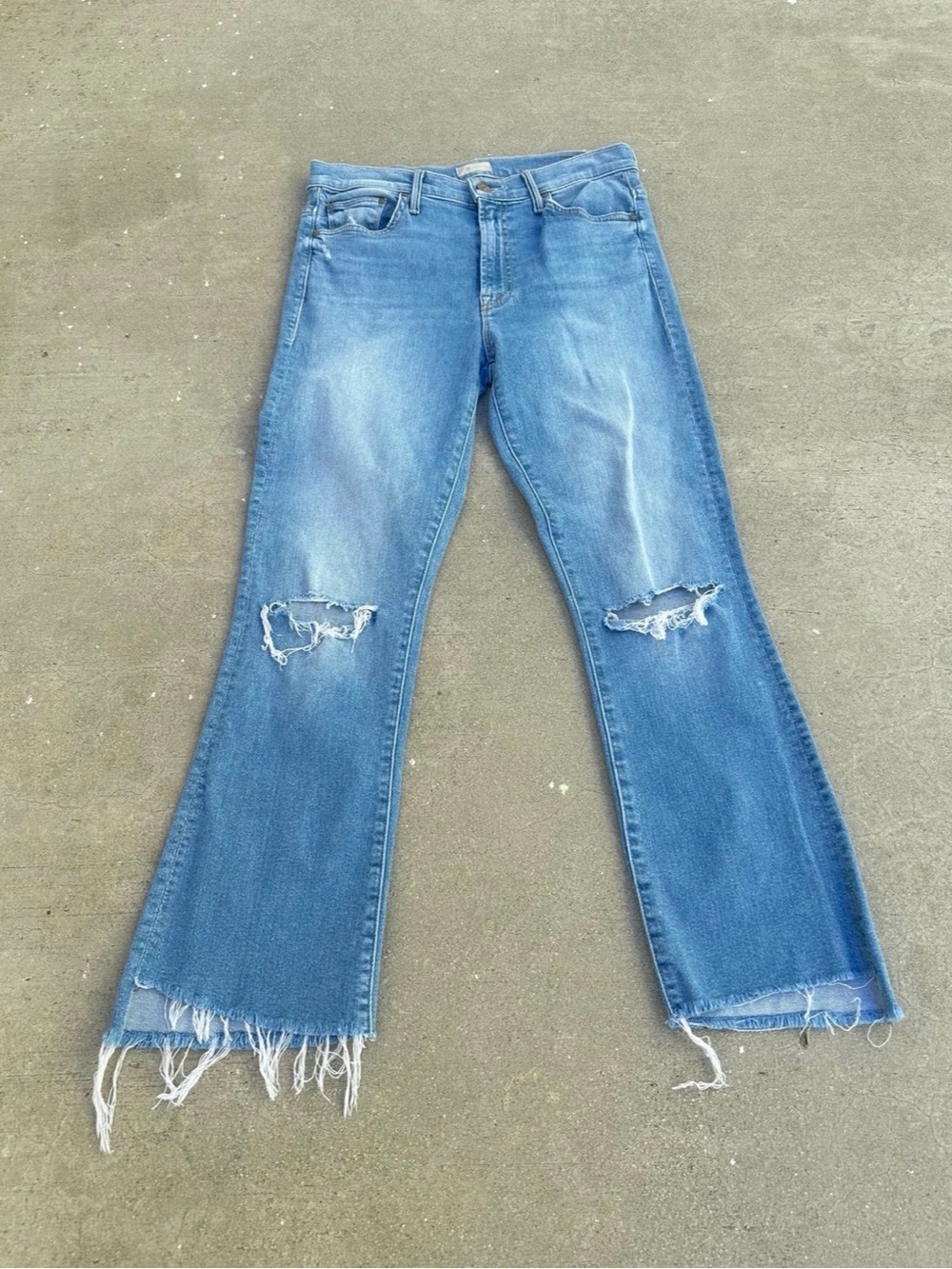 MOTHER The Insider Crop Step Fray Distressed Jeans |Thrilling Shots~29